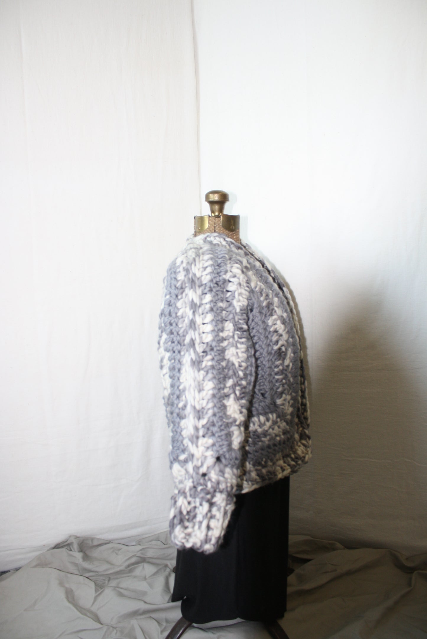 Granny Hexagon Crop Cardigan