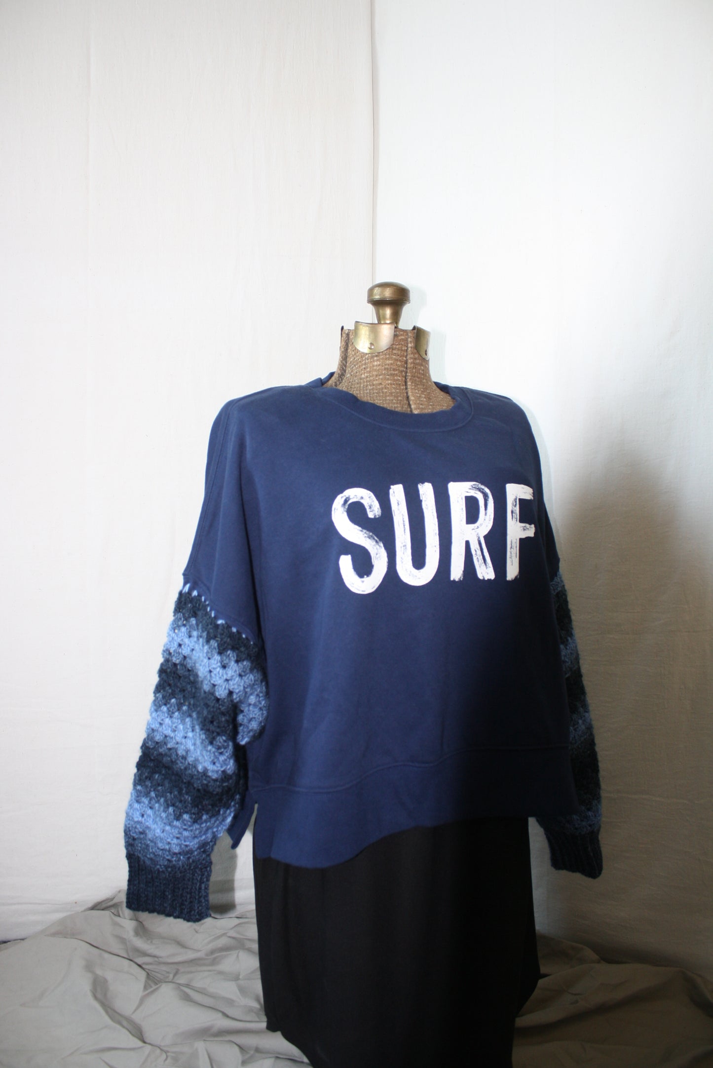 Sweatshirt Crochet Sleeves Surf Crop
